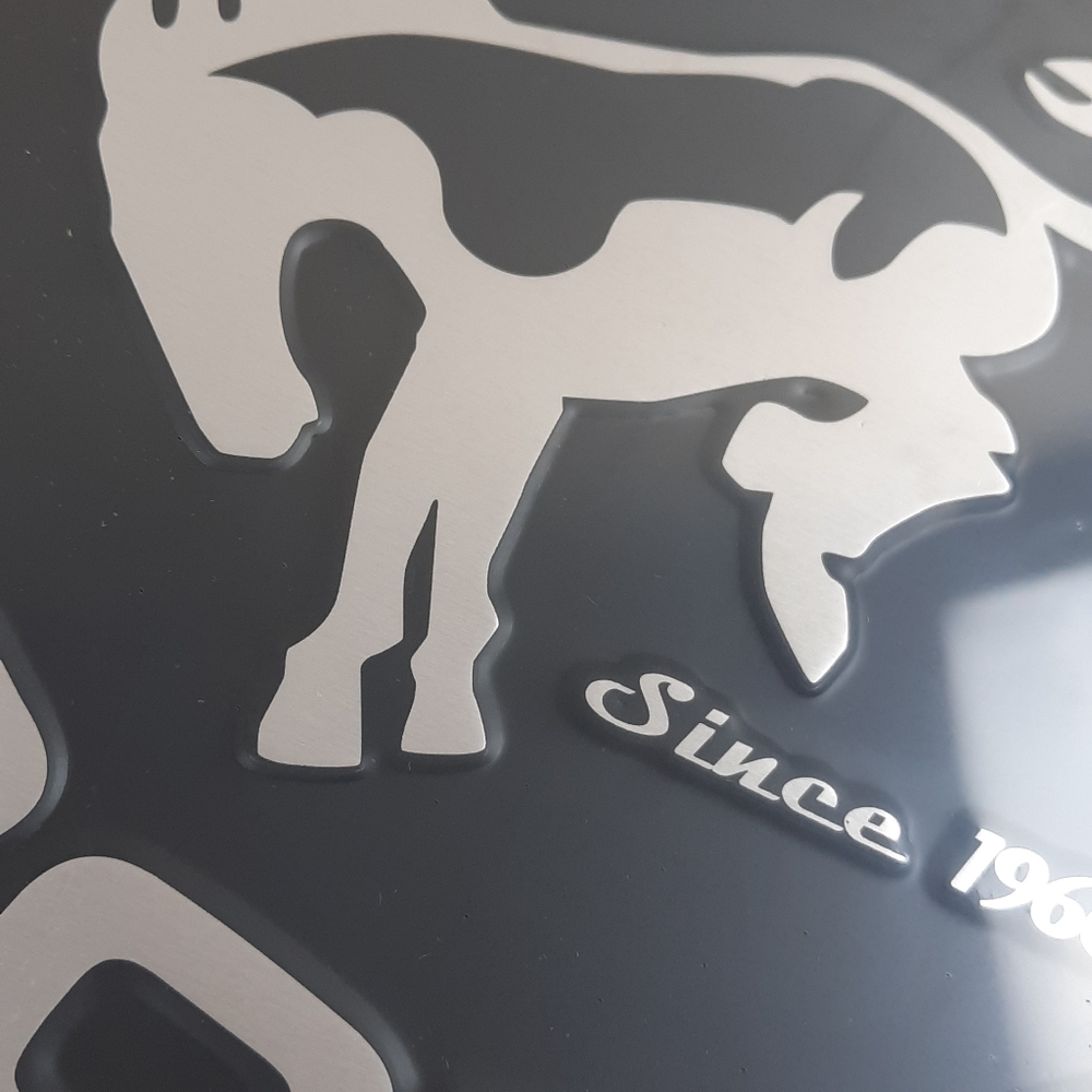 FORD BRONCO Emboss Metal Sign 12" Round Bar Man Cave Garage Home Office Gift - Picture 3 of 6